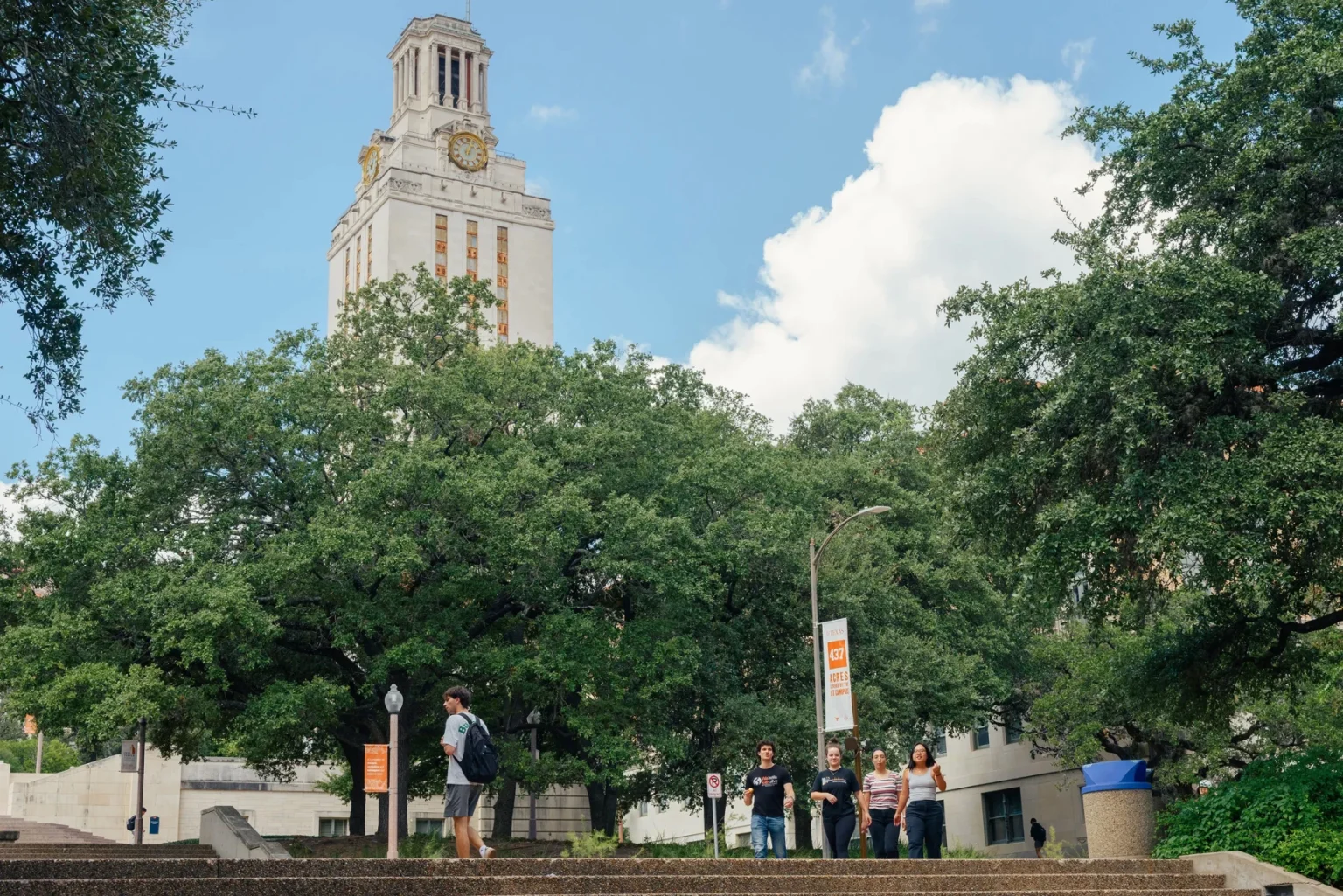 UT Austin overhauling core classes but hasn’t detailed how new center relates to the courses